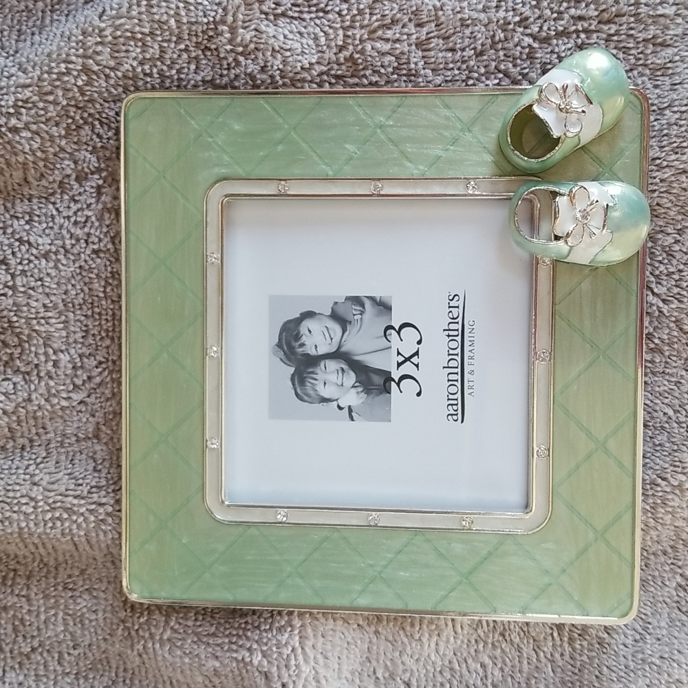 Aaron Brothers Baby Booties Frame new